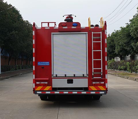 中潔牌XZL5171GXFPM70/E6型泡沫消防車(chē)